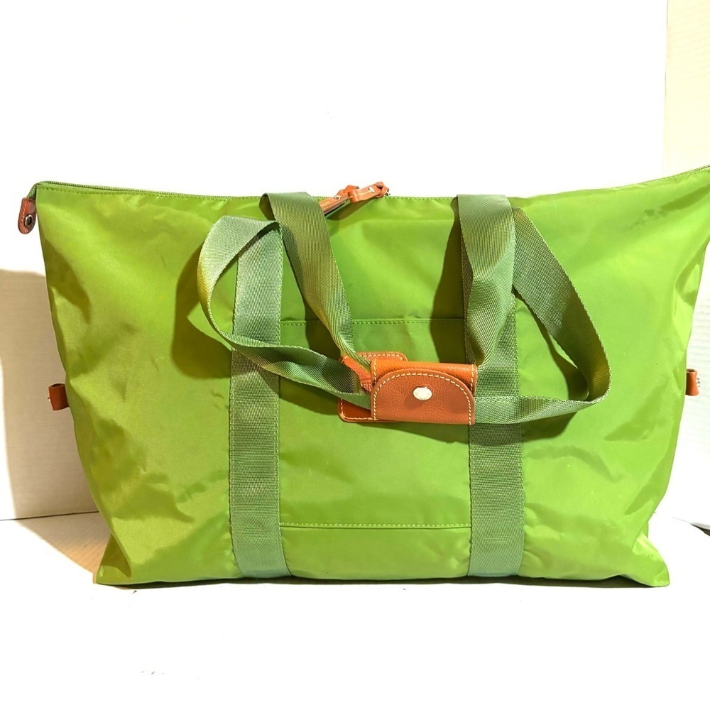 Bric's Vibrant Green Tote with Brown Detail - Picture 2 of 9